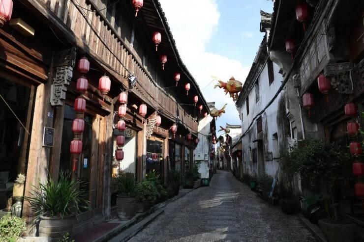 了解更多有问必答平台-夏天开车开空调怎么不费油